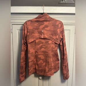 Lululemon Zip up zip up define Jacket. Like new only worn 2-3 times size 12.